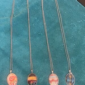 Elegant Silver Pendant Necklace Set